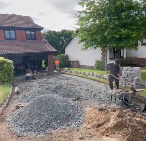 landscapers near me min
